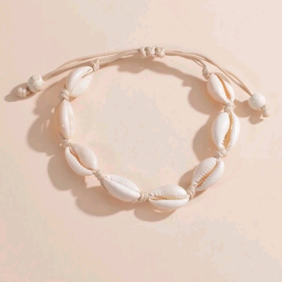 Shell Decor String Anklet - Picture 3 of 3